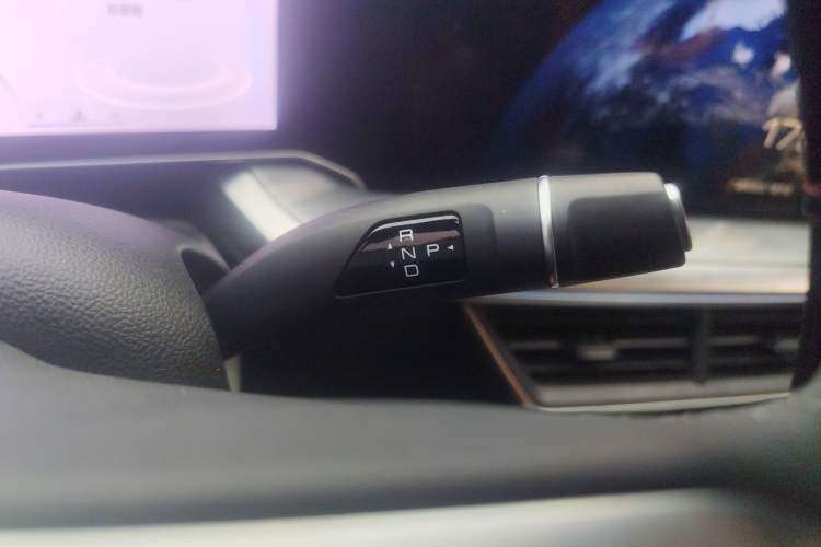 Used Haval XY 2023 1.5T Smart Edition Gear Lever
