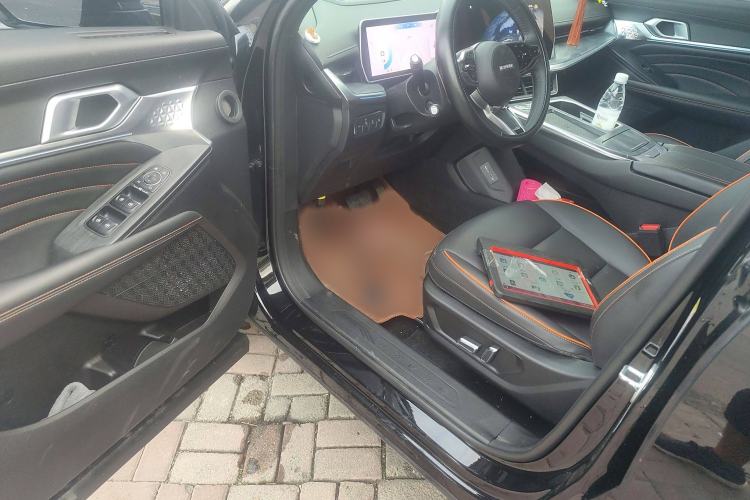 Used Haval XY 2023 1.5T Smart Edition Interior 3
