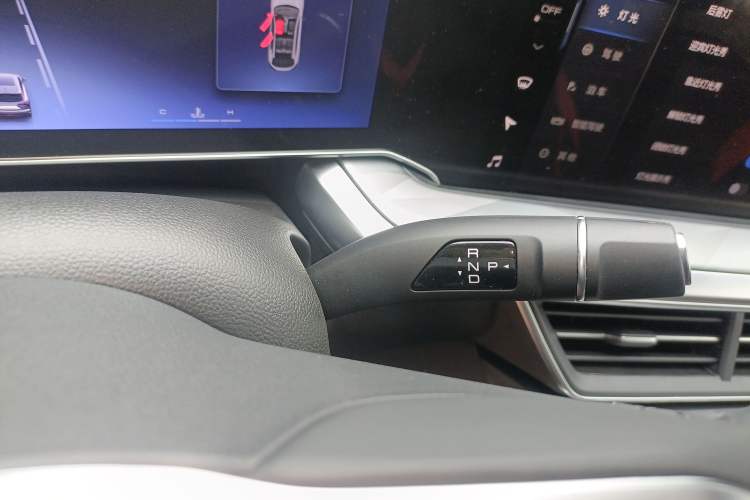 Used Haval XY 2023 1.5T Smart Edition Gear Lever