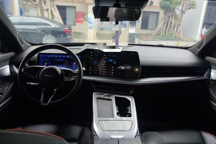 Used Haval XY 2023 1.5T Smart Edition Center Console