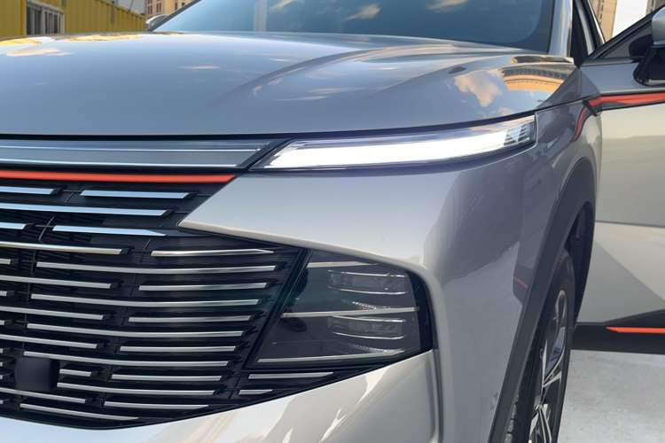 Used Haval XY 2023 2.0T ZhiZun All-Wheel Drive Edition Exterior 5
