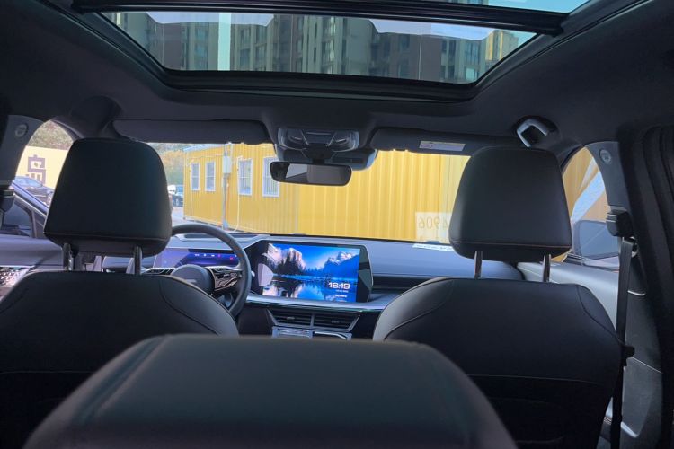 Used Haval XY 2023 2.0T ZhiZun All-Wheel Drive Edition Headliner
