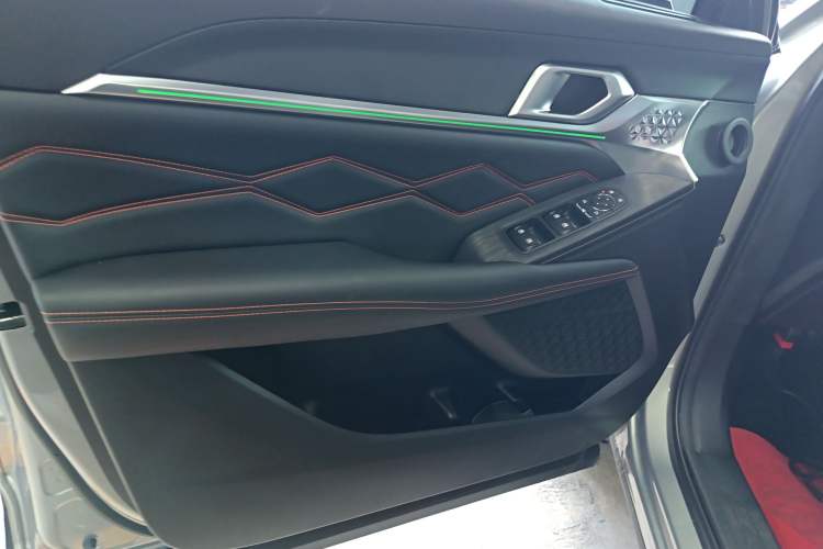 Used Haval XY 2023 1.5T Smart Edition Interior 7