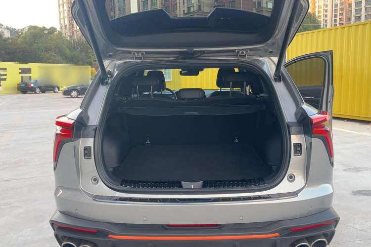 Used Haval XY 2023 2.0T ZhiZun All-Wheel Drive Edition Trunk