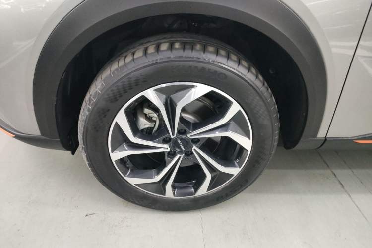 Used Haval XY 2023 1.5T Smart Edition Left Front Wheel Hub