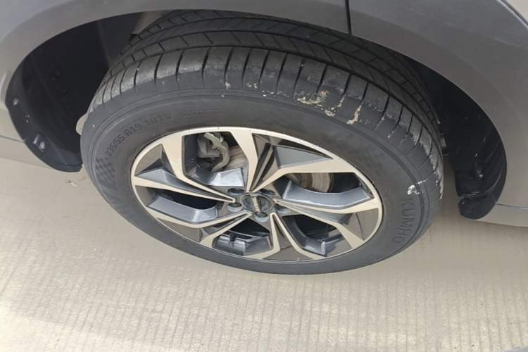 Used Haval XY 2023 1.5T Smart Edition Right Rear Wheel Hub