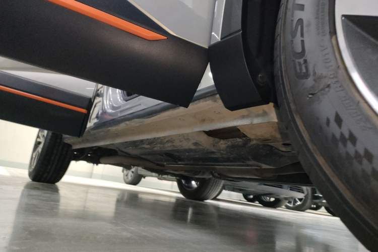 Used Haval XY 2023 1.5T Smart Edition Right Side Sill