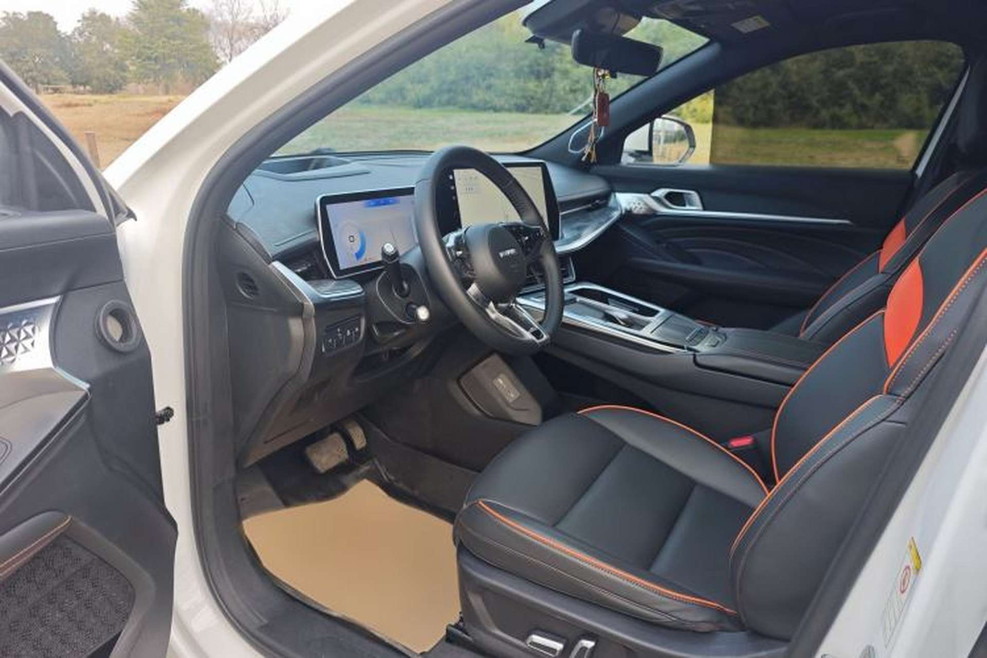 Used Haval XY 2023 1.5T Smart Edition Interior 2
