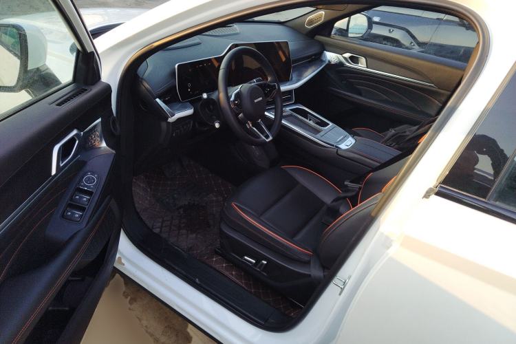 Used Haval XY 2023 1.5T Smart Edition Interior 3