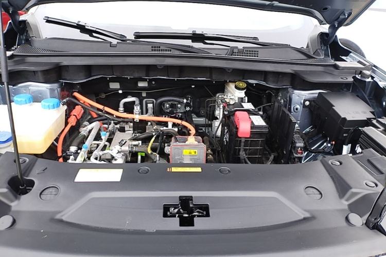 Used HEDMOS 06 2025 Model 520km Engine Bay