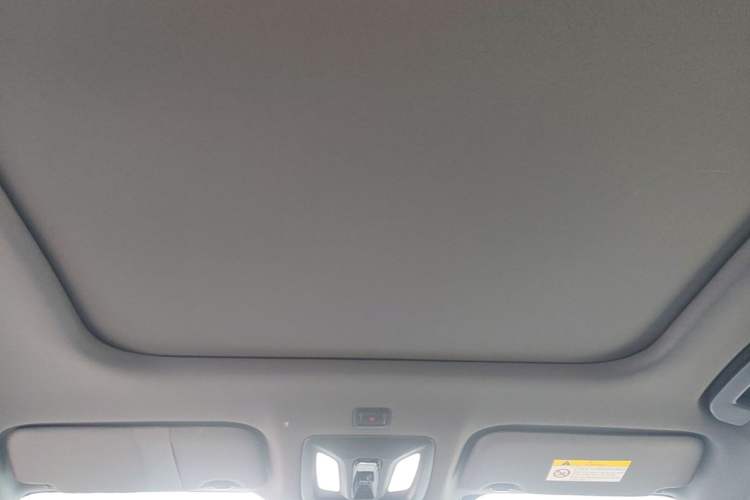 Used HEDMOS 06 2025 Model 520km Headliner