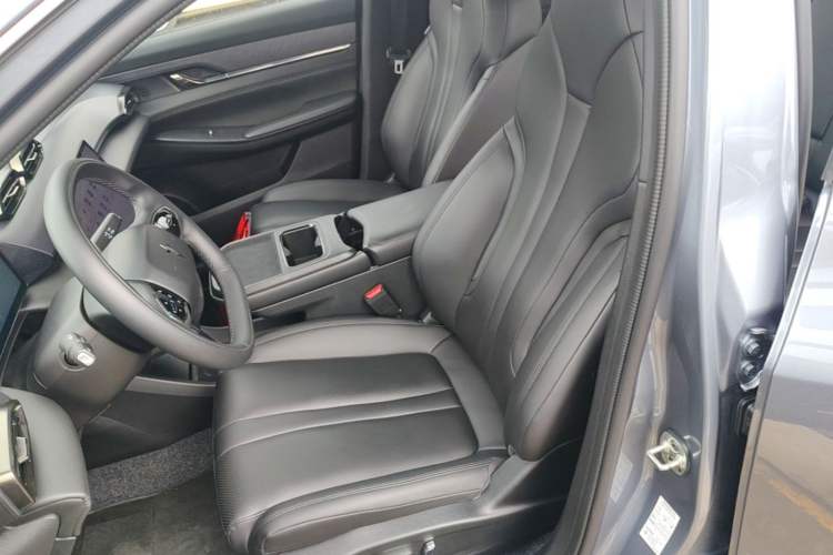 Used HEDMOS 06 2025 Model 520km Left Front Seat