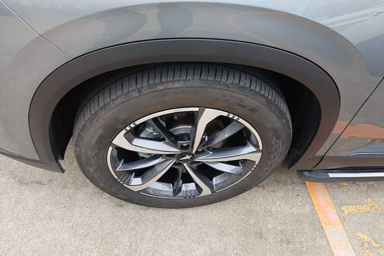 Used HEDMOS 06 2025 Model 520km Left Front Wheel Hub