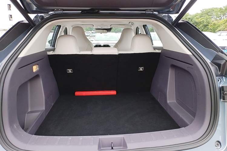 Used HEDMOS 06 2025 Model 520km Trunk