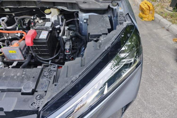 Used HEDMOS 06 2025 Model 520km Engine Bay Left