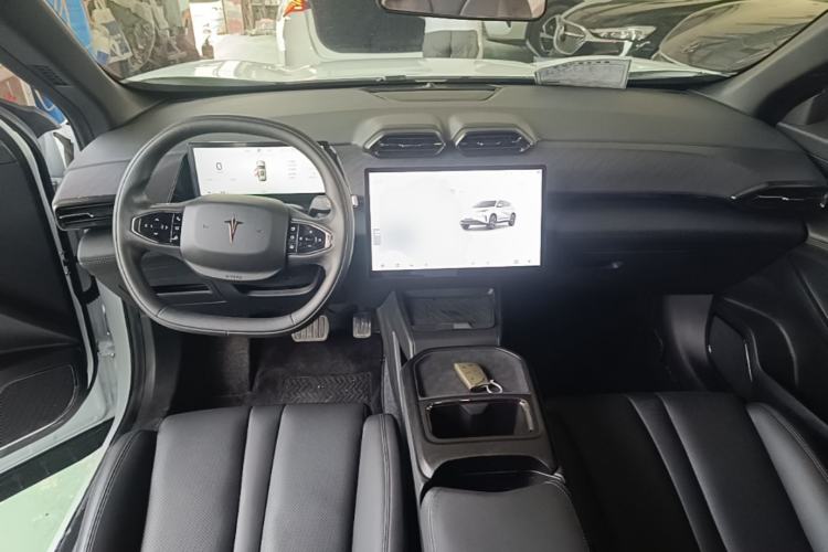 Used HEDMOS 06 2025 Model 520km Center Console