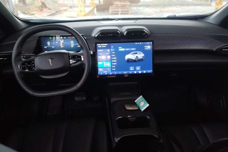 Used HEDMOS 06 2025 Model 520km Center Console