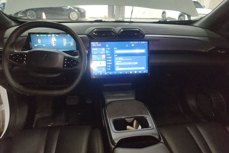 Used HEDMOS 06 2025 Model 520km Center Console