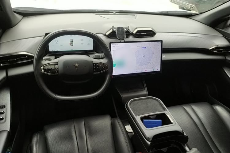 Used HEDMOS 06 2025 Model 520km Center Console