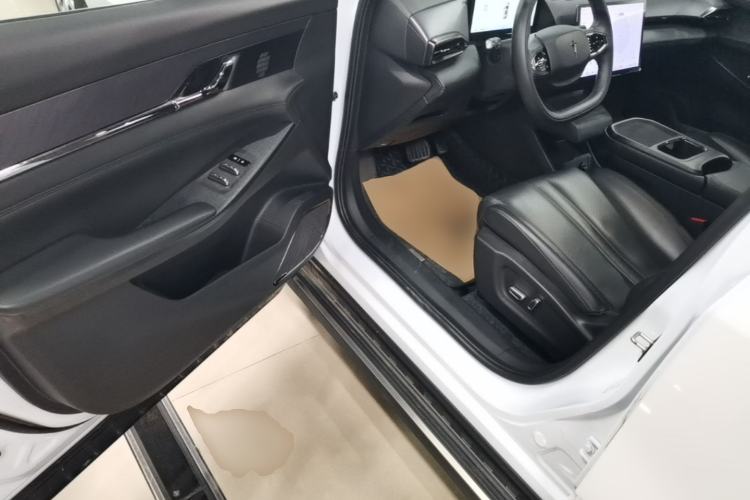 Used HEDMOS 06 2025 Model 520km Driver Seat