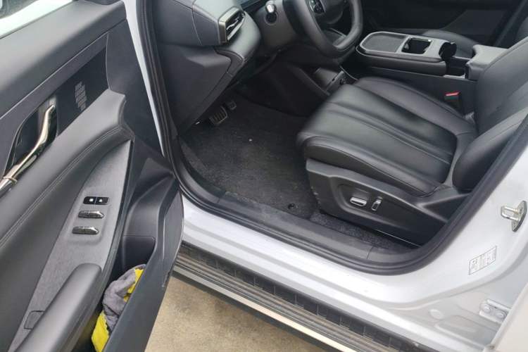 Used HEDMOS 06 2025 Model 520km Driver Seat