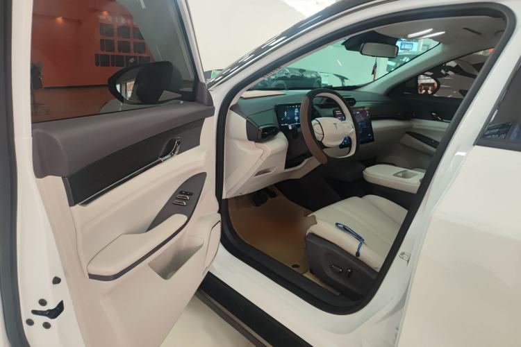 Used HEDMOS 06 2025 Model 520km Driver Seat