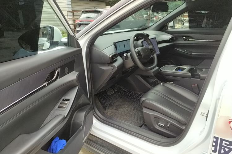 Used HEDMOS 06 2025 Model 520km Driver Seat