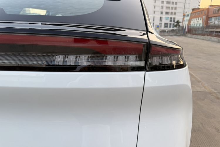 Used HEDMOS 06 2025 Model 520km Exterior 3