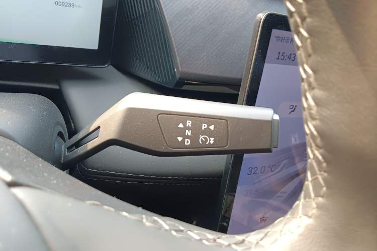 Used HEDMOS 06 2025 Model 520km Gear Lever