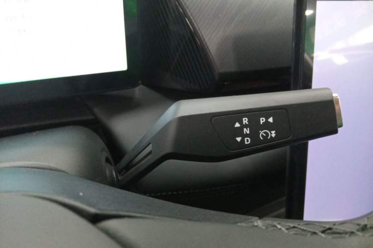 Used HEDMOS 06 2025 Model 520km Gear Lever