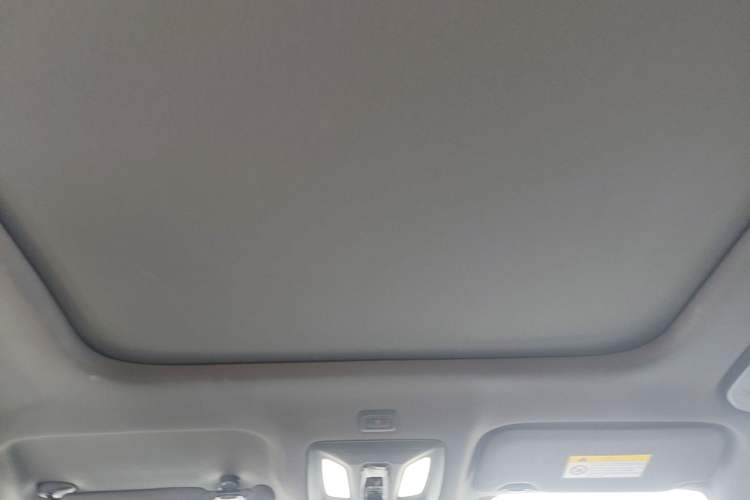 Used HEDMOS 06 2025 Model 520km Headliner