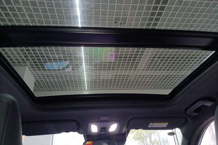 Used HEDMOS 06 2025 Model 520km Headliner