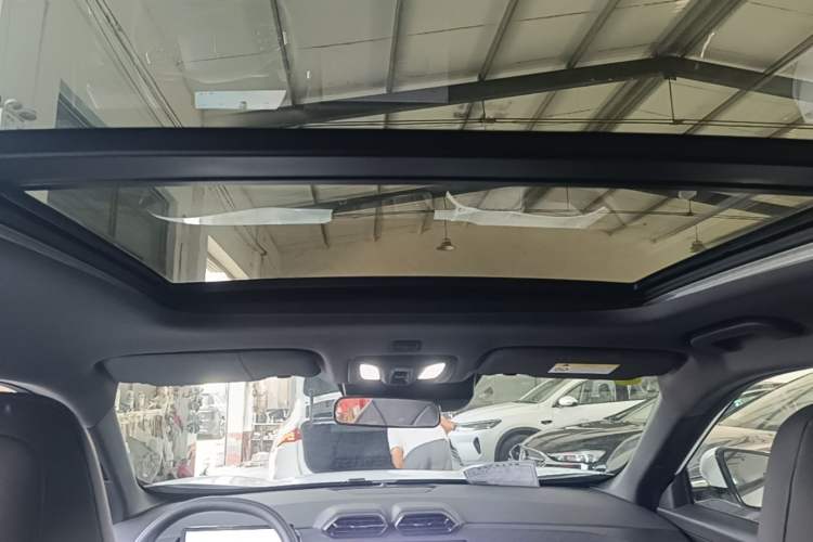 Used HEDMOS 06 2025 Model 520km Headliner