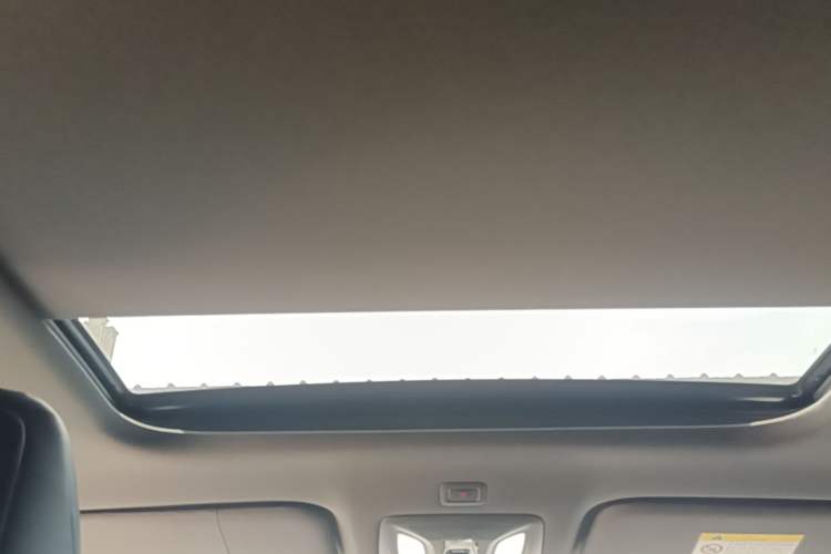Used HEDMOS 06 2025 Model 520km Headliner