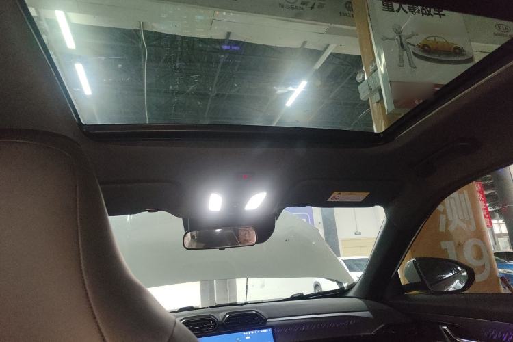 Used HEDMOS 06 2025 Model 520km Headliner