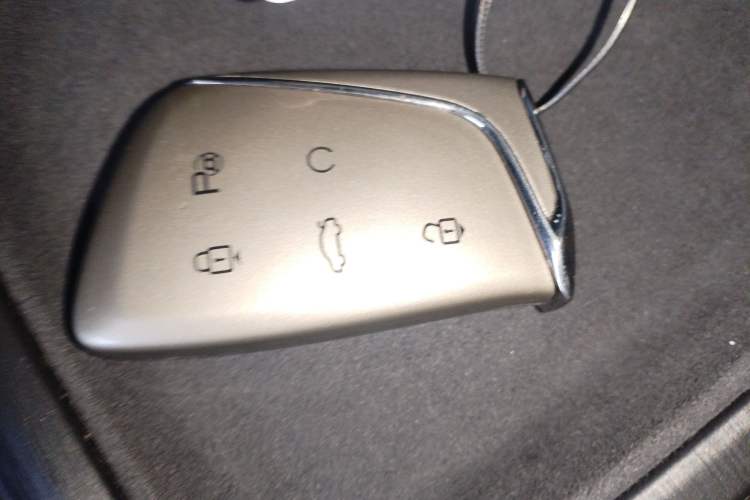 Used HEDMOS 06 2025 Model 520km Interior 1