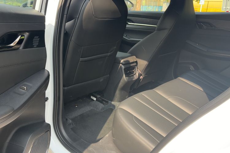 Used HEDMOS 06 2025 Model 520km Interior 2