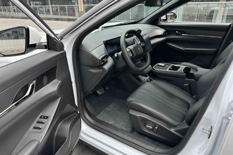 Used HEDMOS 06 2025 Model 520km Interior 3