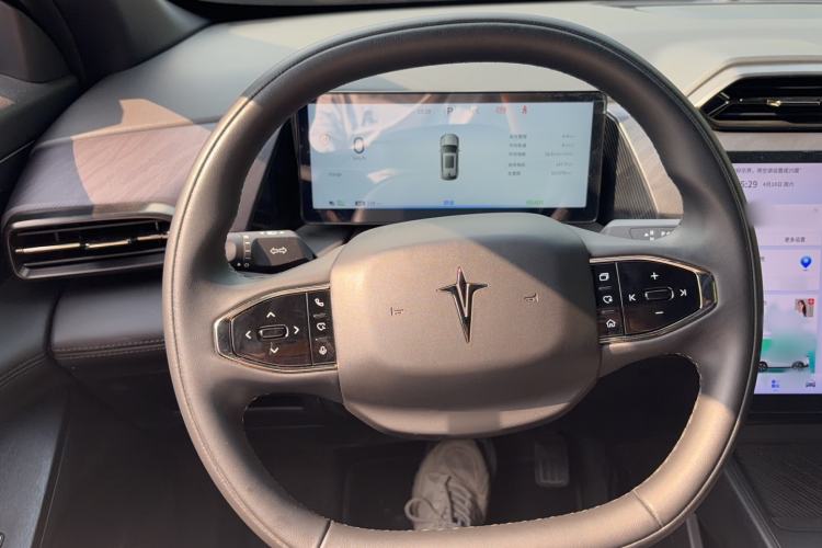 Used HEDMOS 06 2025 Model 520km Interior 5