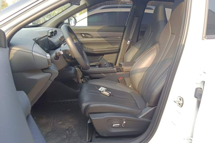 Used HEDMOS 06 2025 Model 520km Left Front Seat