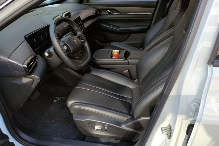 Used HEDMOS 06 2025 Model 520km Left Front Seat