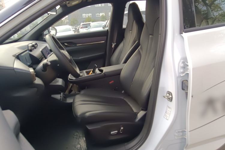 Used HEDMOS 06 2025 Model 520km Left Front Seat