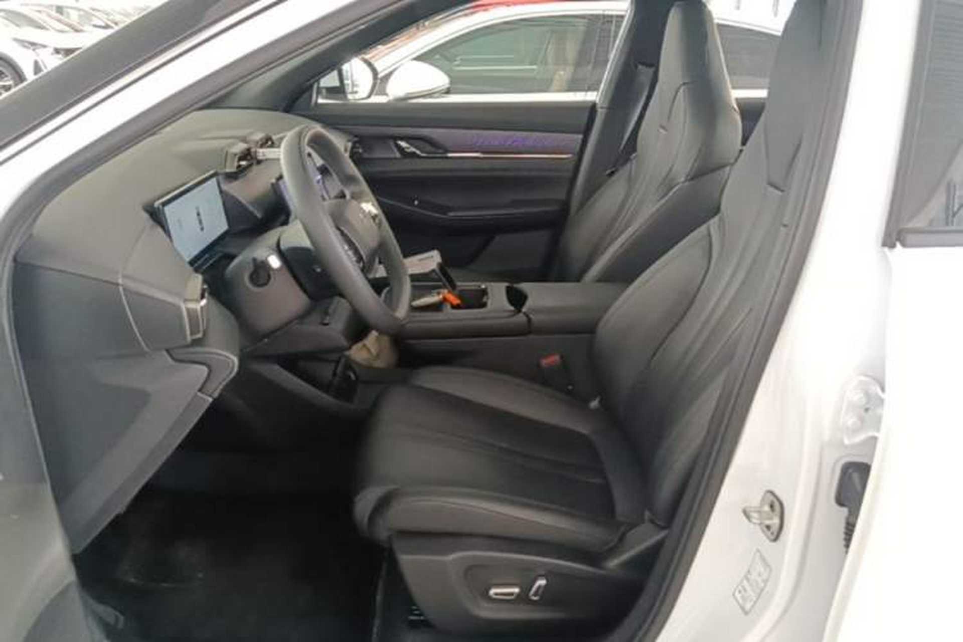 Used HEDMOS 06 2025 Model 520km Left Front Seat