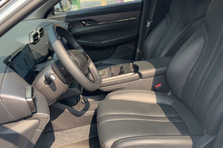 Used HEDMOS 06 2025 Model 520km Left Front Seat