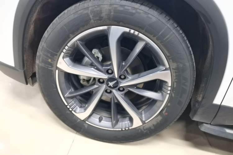 Used HEDMOS 06 2025 Model 520km Left Front Wheel Hub