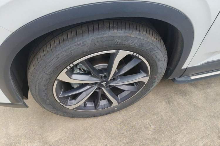 Used HEDMOS 06 2025 Model 520km Left Front Wheel Hub