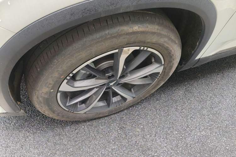 Used HEDMOS 06 2025 Model 520km Left Front Wheel Hub
