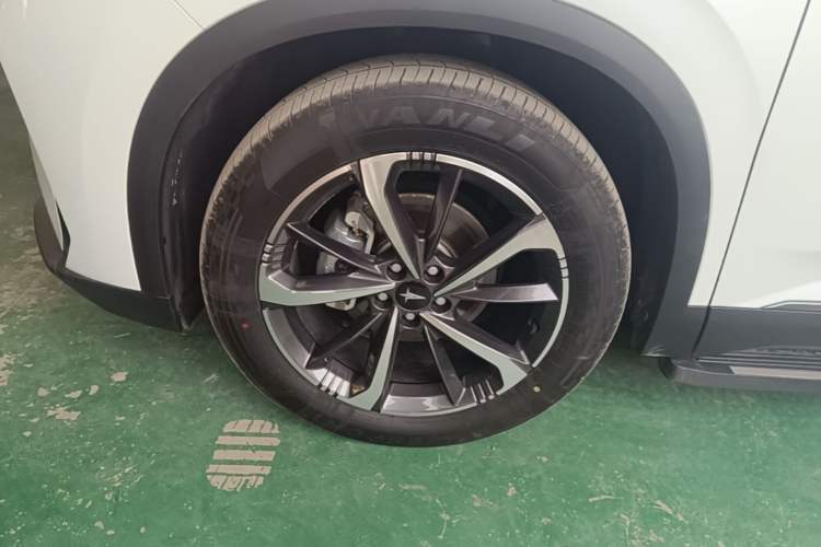 Used HEDMOS 06 2025 Model 520km Left Front Wheel Hub