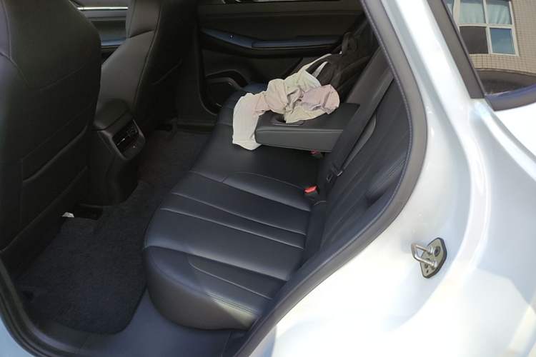 Used HEDMOS 06 2025 Model 520km Left Rear Seat