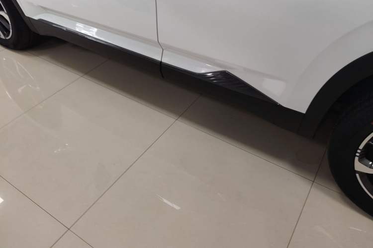 Used HEDMOS 06 2025 Model 520km Left Side Sill